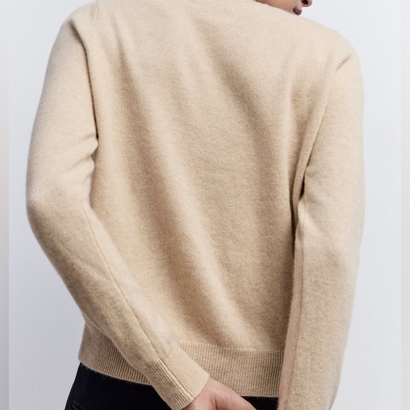 Zara 100% Cashmere Knit Sweater - Picture 4 of 11